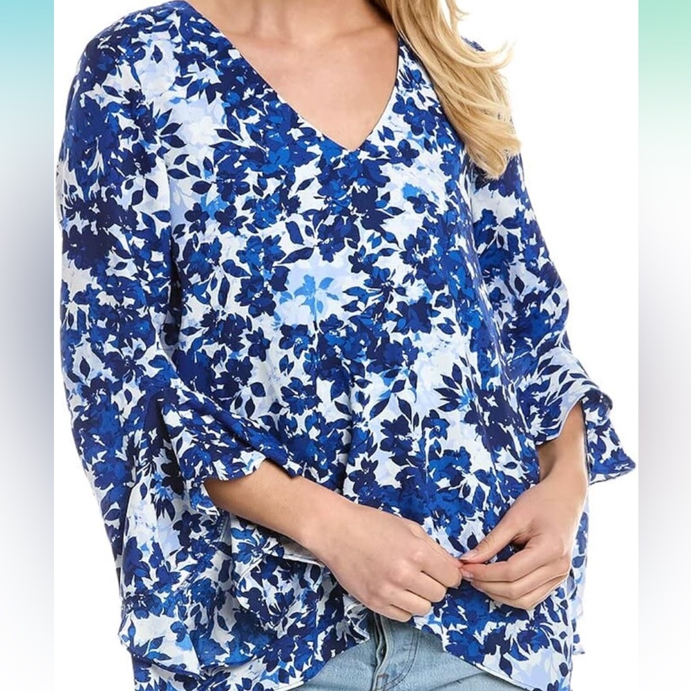 Vince Camuto Flutter Sleeve V-Neck Layered Leaves